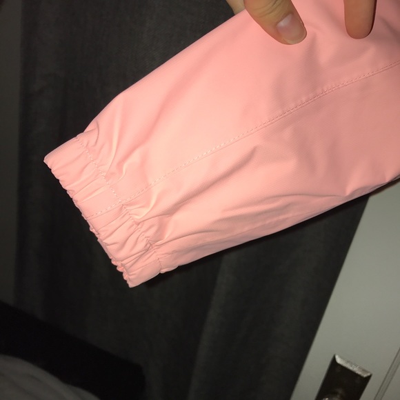 Women's Northface Resolve Plus Jacket - Picture 3 of 8